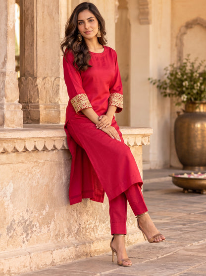 KoraKanavs Lady in Red Silk Kurta Set 4