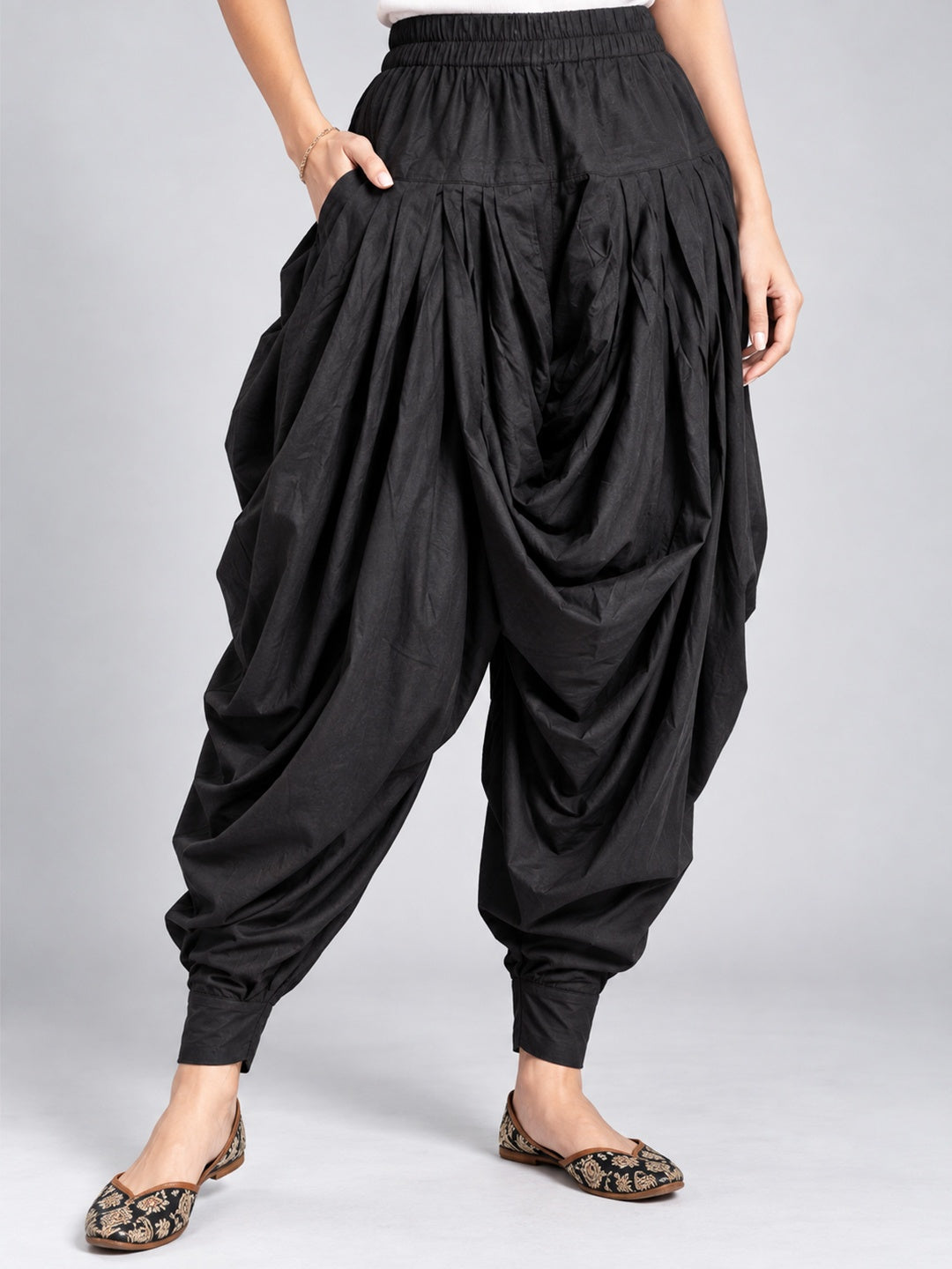 KoraKanvas Cascade Dhoti Kurta Set 6
