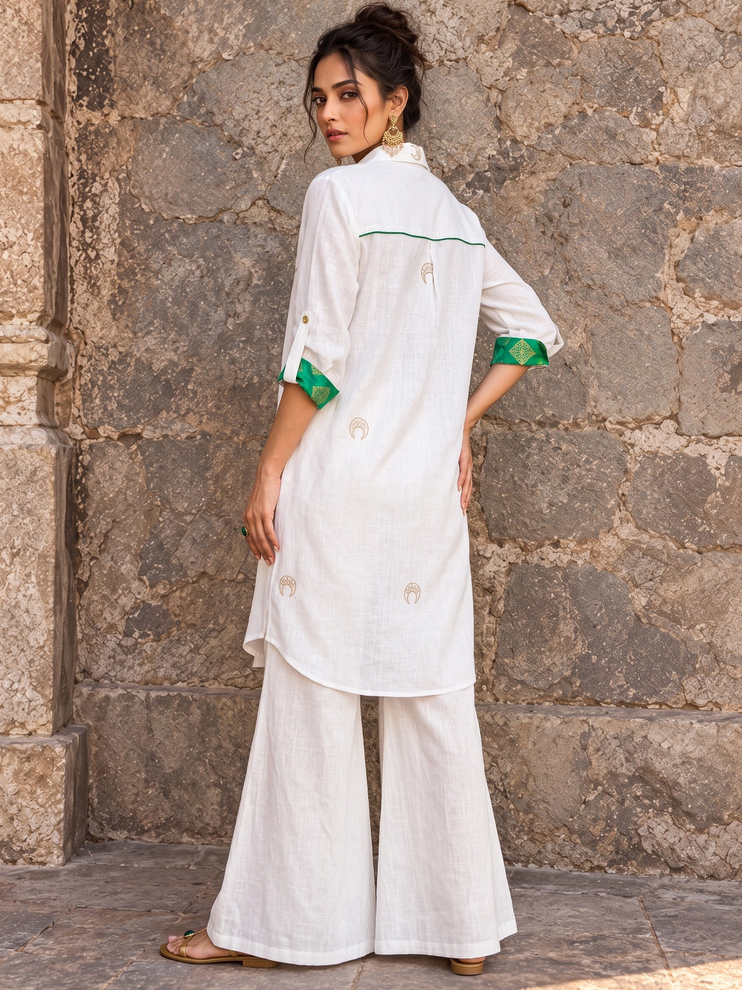 KoraKanvas Emerald Highlight Linen Shacket 3