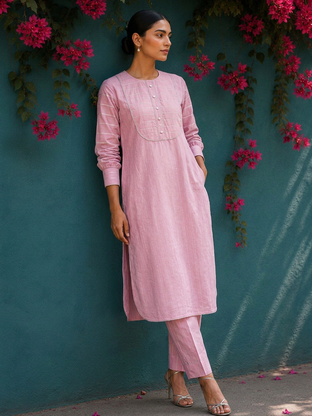 KoraKanvas Gulnaar Zari Kurta Set 2