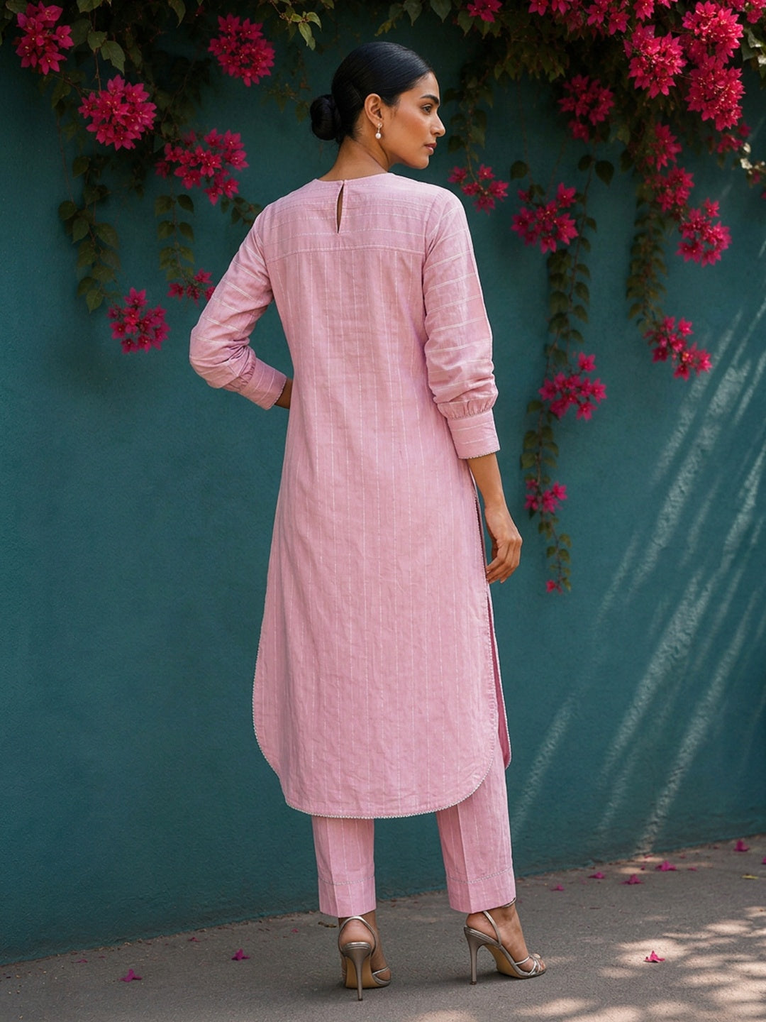 KoraKanvas Gulnaar Zari Kurta Set 4