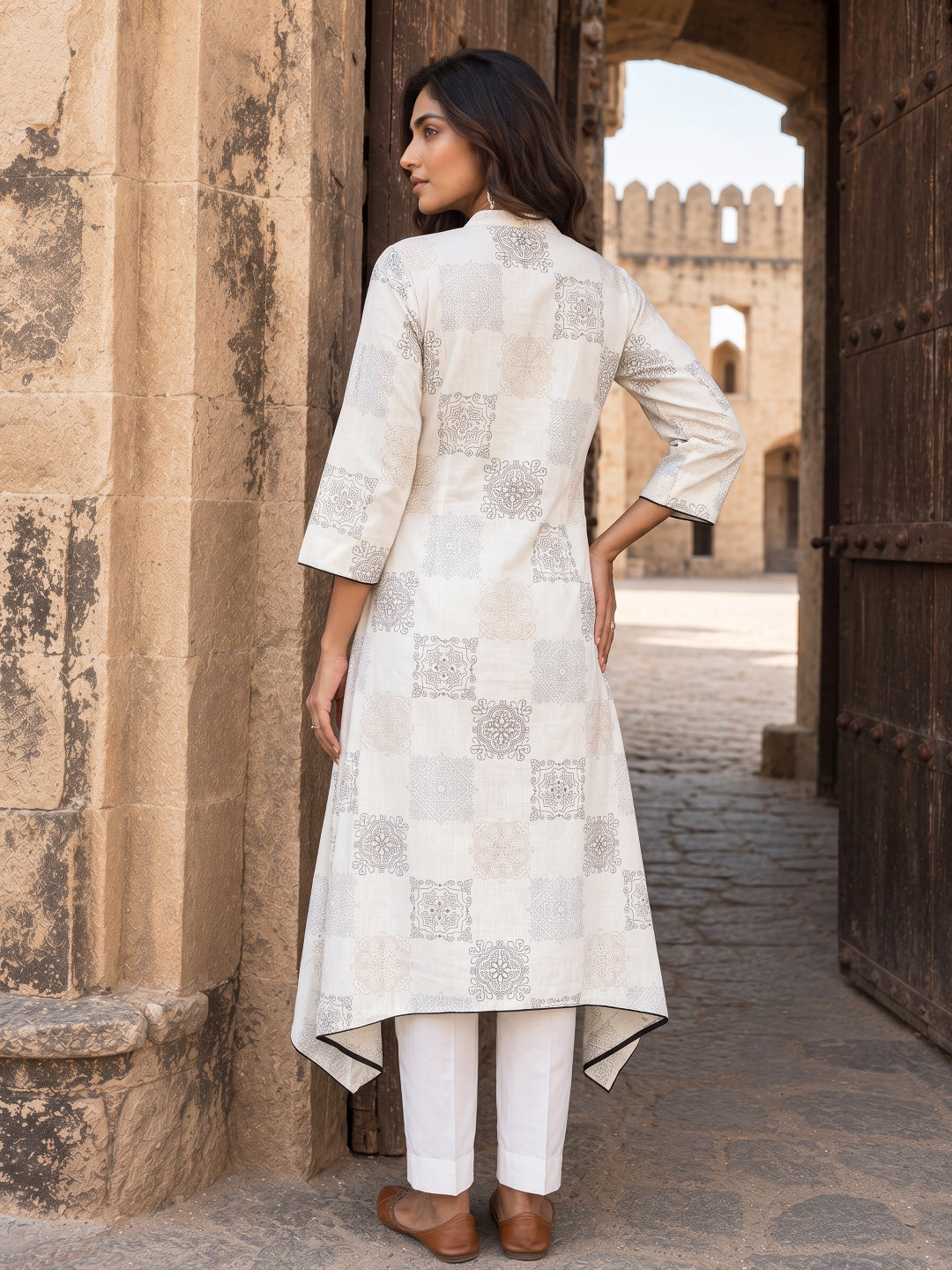 KoraKanvas Ivory Mosaic Asymmetrical Kurta 3