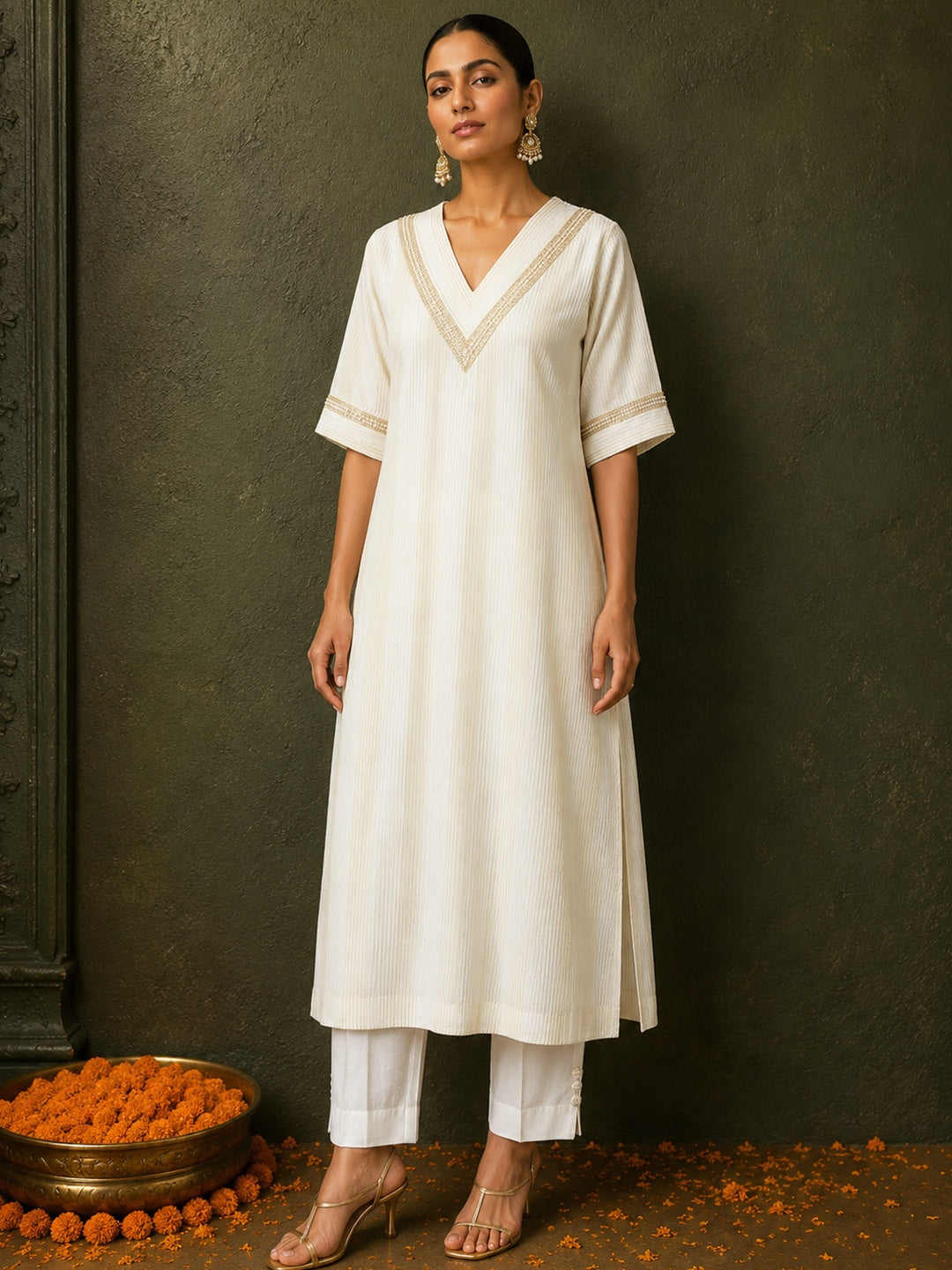 KoraKanvas Ivory Zari Kurta Set 1
