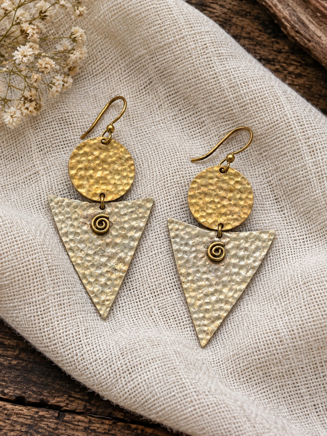 KoraKanvas Trikon Beaten Brass Earrings 3