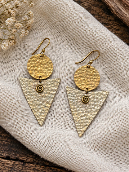 KoraKanvas Trikon Beaten Brass Earrings 3